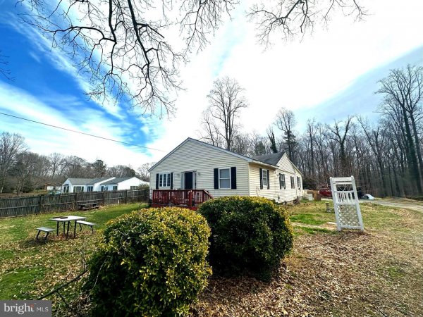 24072 HOLLYWOOD Rd HOLLYWOOD, MD 20636