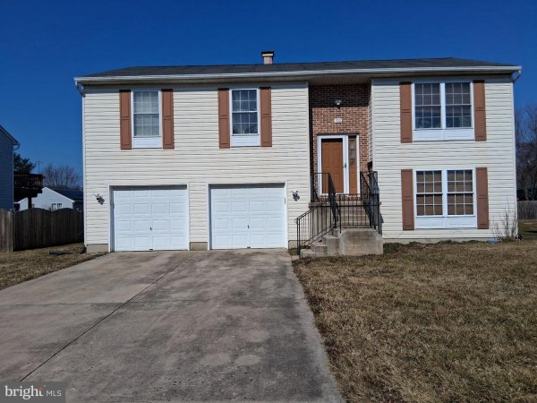 760 CAMBRIDGE Ave ABERDEEN, MD 21001