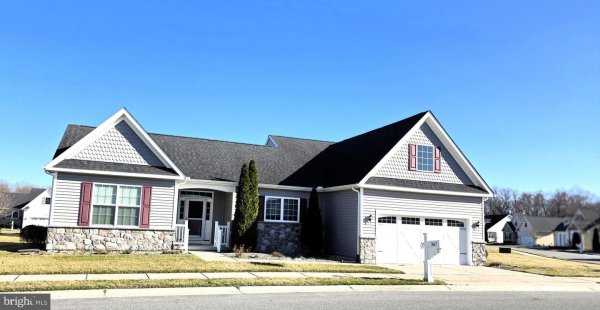 267 NOBLES POND Xing DOVER, DE 19904