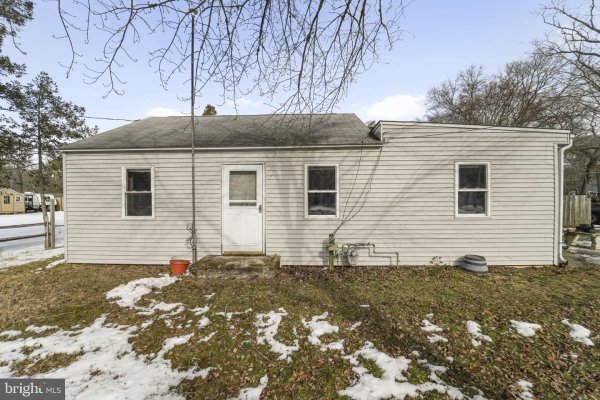 200 W BUCKSHUTEM Rd MILLVILLE, NJ 08332