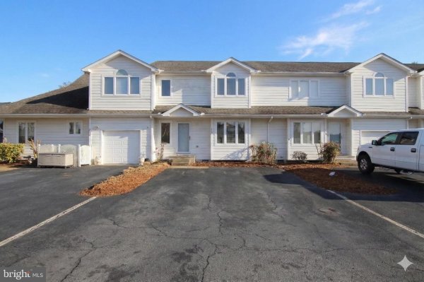 117 LAKESIDE Dr LEWES, DE 19958